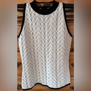 White House Black Market NWT Black and White Sleeveless Women's Top Sz LP